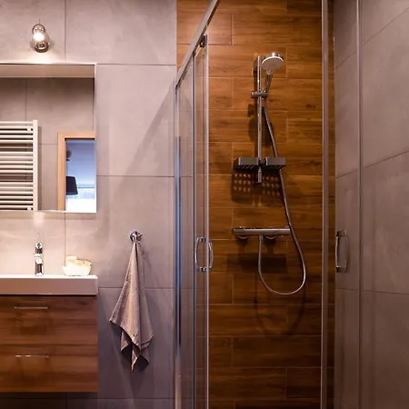 Na Rozanej - 2 Km Od Energylandii Zator